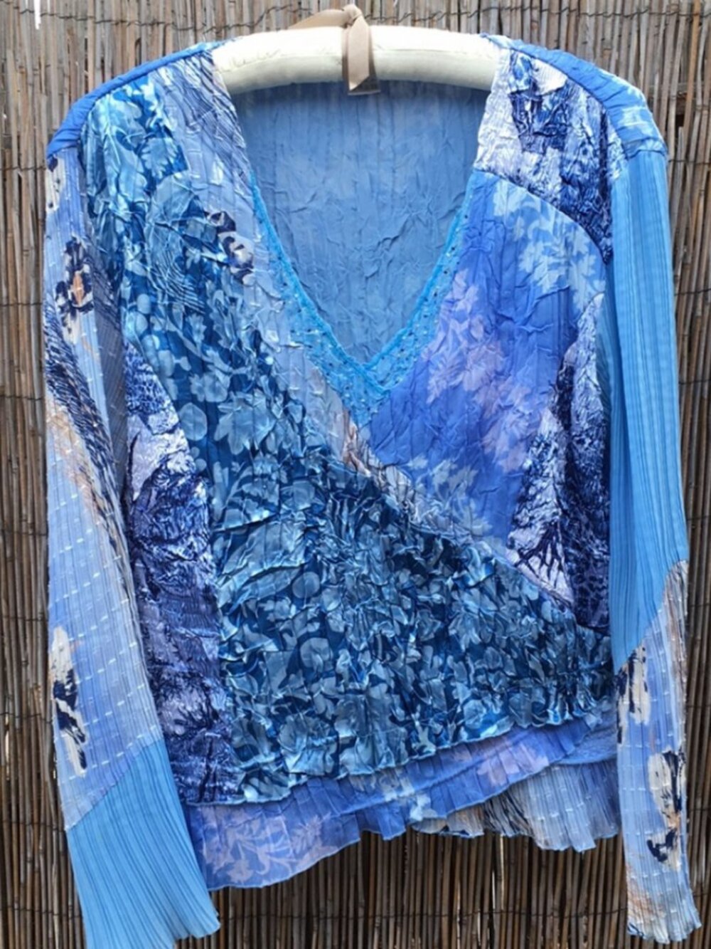 ALBERTO MAKALI Mixed Media Crinkle Mesh Art-to-Wear Vintage TOP Size: Large - Picture 4 of 8